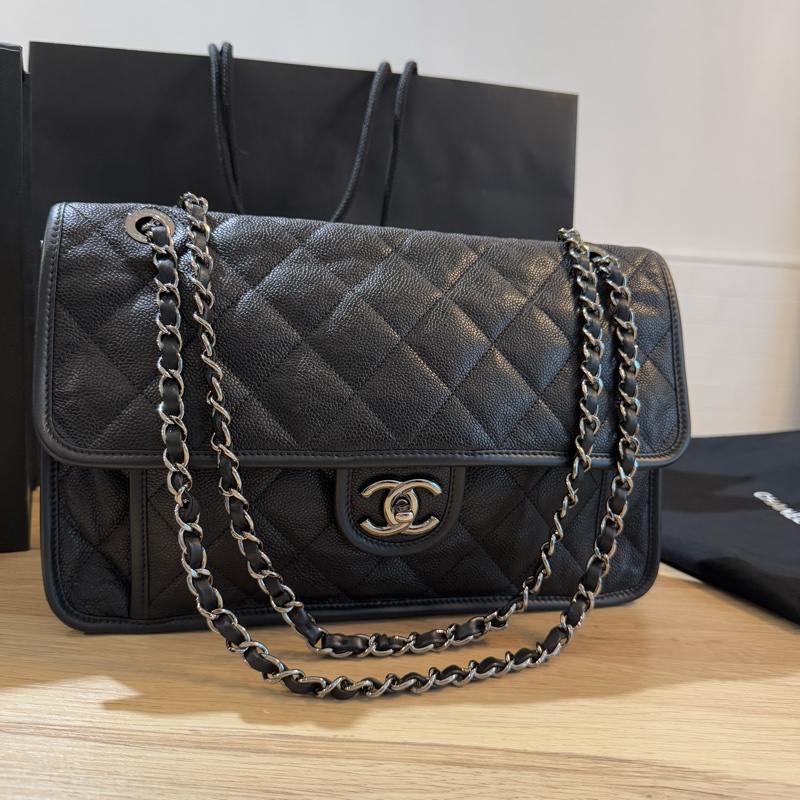 Chanel黑荔枝牛皮銀釦冠軍包 魚子醬-10