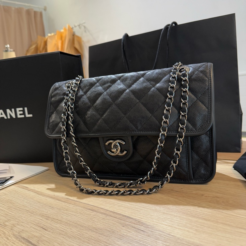 Chanel黑荔枝牛皮銀釦冠軍包 魚子醬-12