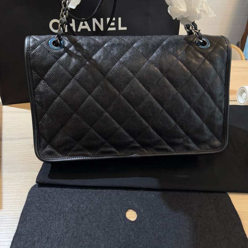 Chanel黑荔枝牛皮銀釦冠軍包 魚子醬-13