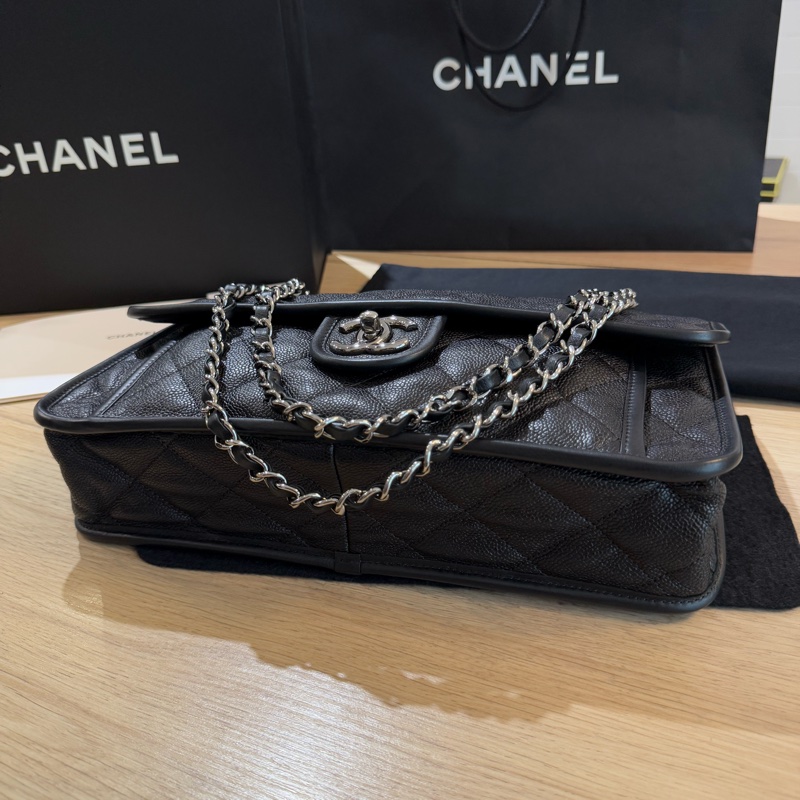 Chanel黑荔枝牛皮銀釦冠軍包 魚子醬-17