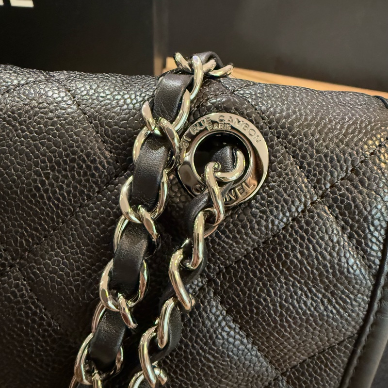 Chanel黑荔枝牛皮銀釦冠軍包 魚子醬-28