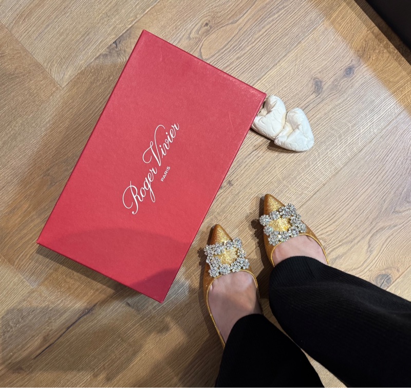 Roger Vivier RV Flower Strass系列 黃 花鑽 閃耀 亮片 尖頭平底鞋 平底鞋-12