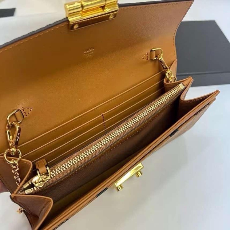 MCM crossbody wallet-3