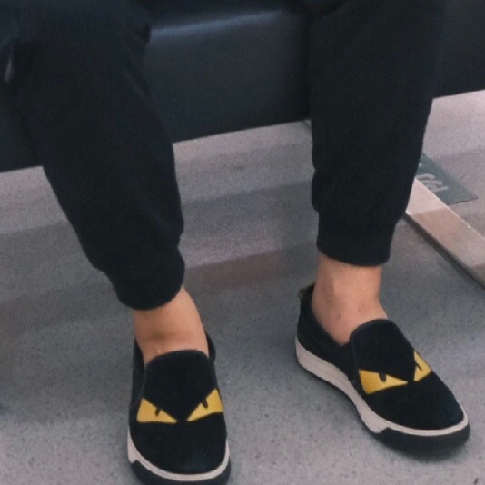 FENDI Sneaker 7E0904 黑底銀眼-8