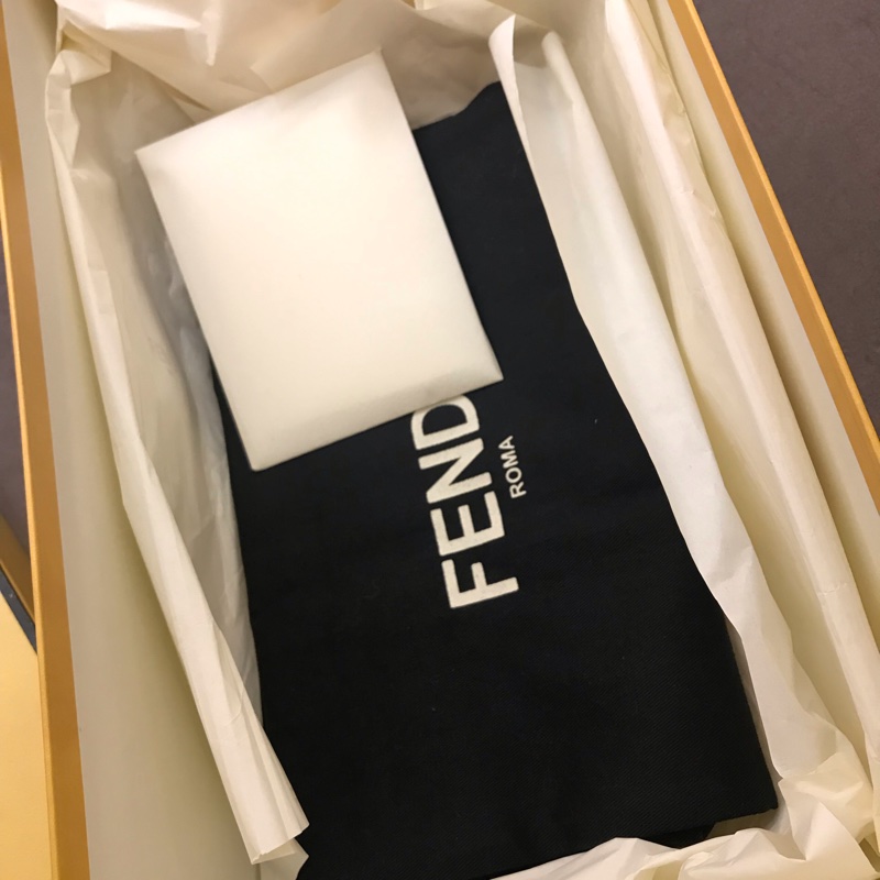 FENDI Sneaker 7E0904 黑底銀眼-15