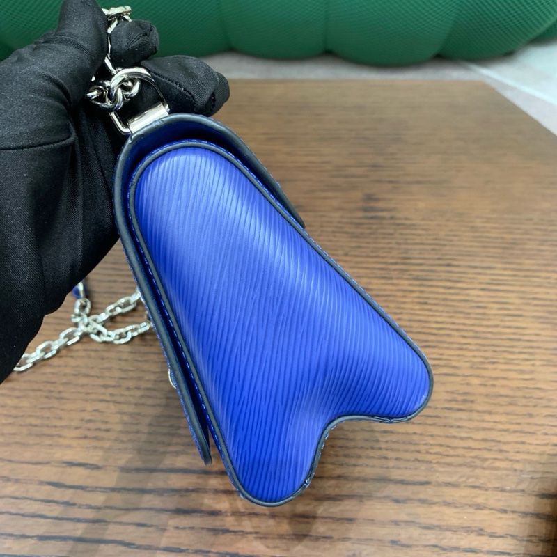 LV路易威登twist藍色水波紋小號扭扭包鏈條包包-4