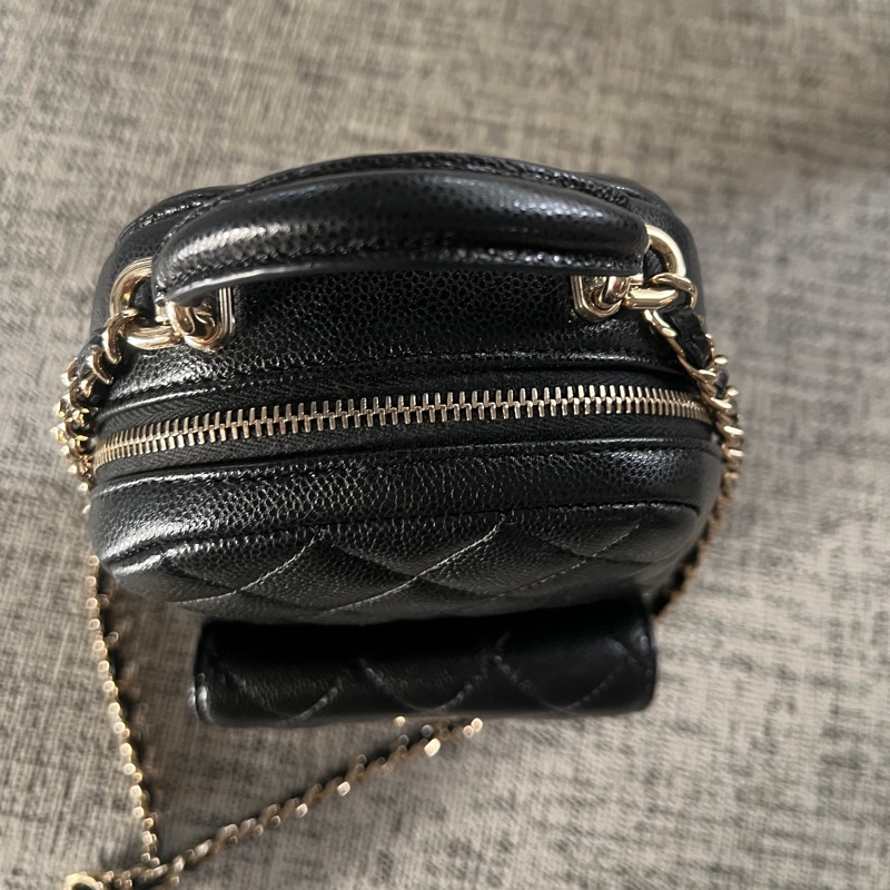 Chanel 荔枝黑金小書包-12