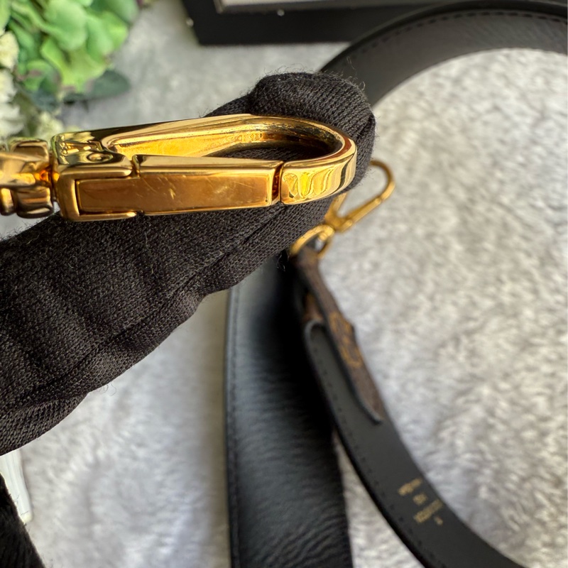 Louis Vuitton Monogram 拼牛皮雙色肩背帶(棕色/黑色)-6