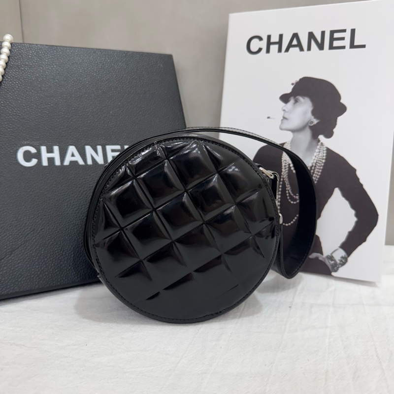 Chanel 漆皮小圓包-4