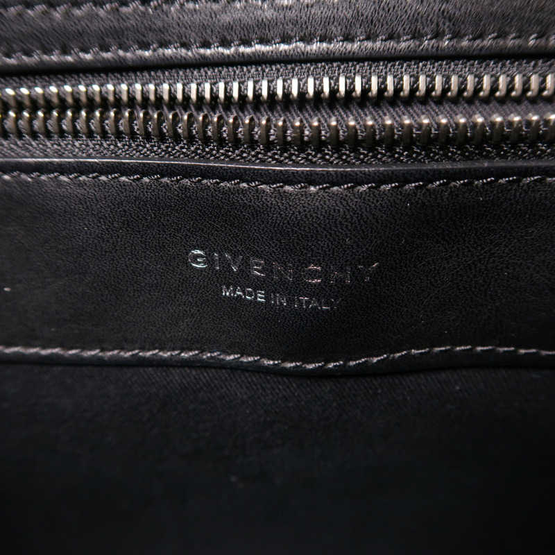 GIVENCHY 牛皮皮革Shoulder Bag銀扣肩背袋-5