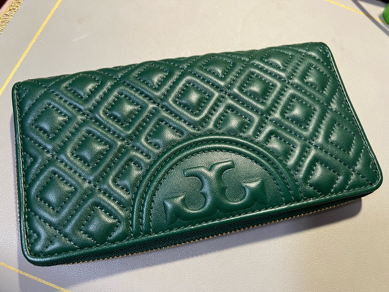 ToryBurch小羊皮菱格紋長夾-1