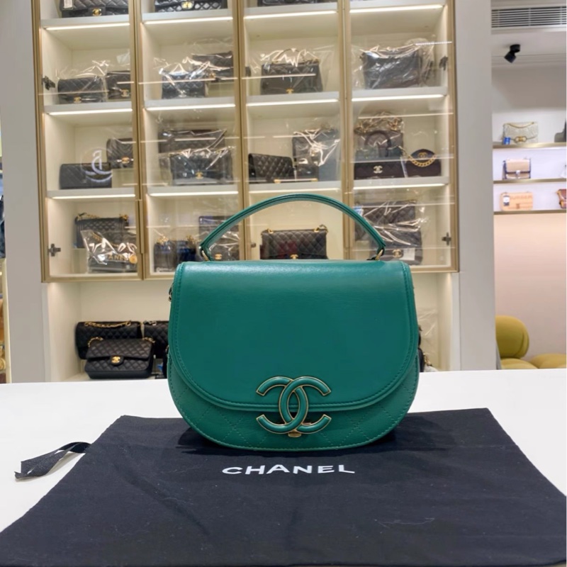 Chanel • 古巴系列大Logo 綠色馬鞍包-0