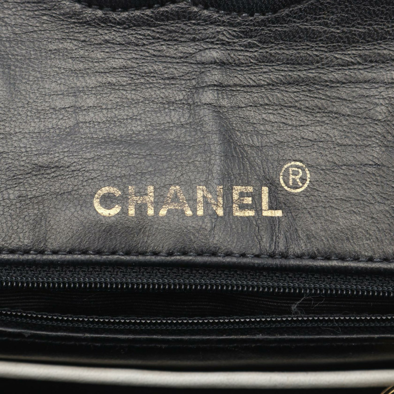 CHANEL 迷你 Matelasse 鏈條斜背包 小羊皮 黑色 白色 二手 GHW-3