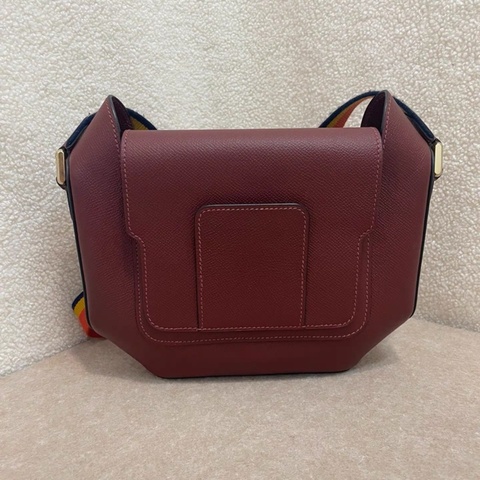 HERMES 愛馬仕 octogone strap 棗紅色八角包 肩帶可調節 輕微使用 Epsom皮 X刻 尺寸24x22x4.5cm