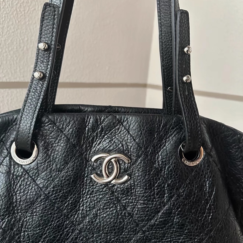Chanel • 經典黑銀油蠟牛皮托特包 Tote-6