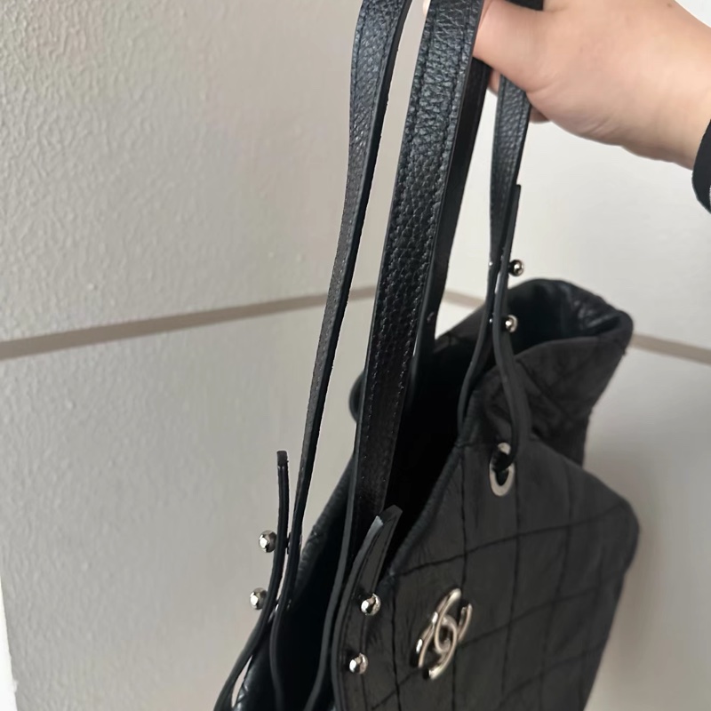 Chanel • 經典黑銀油蠟牛皮托特包 Tote-10