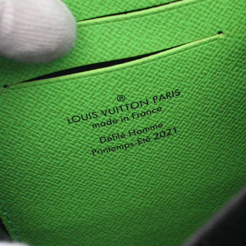LOUIS VUITTON 軟行李箱手機盒斜背包 M80144 Monogram macassar 二手-3