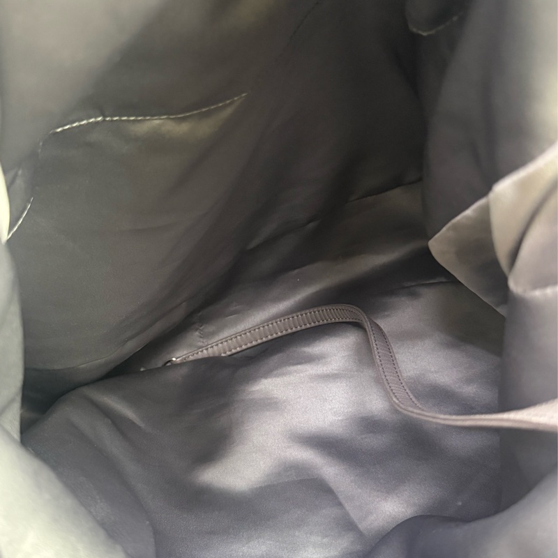 Chanel Handbag or Shoulder bag-4