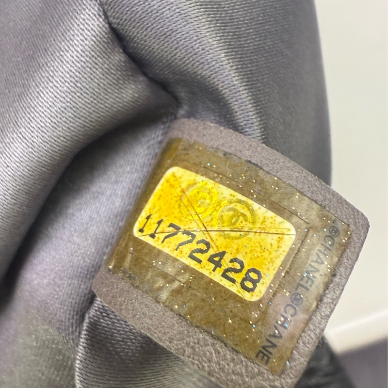 Chanel Handbag or Shoulder bag-5