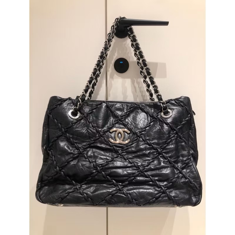 CHANEL 黑色牛革菱格紋包-0