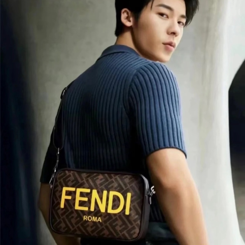 FENDI芬迪 老花LogoFF圖案 斜挎包 男款-6