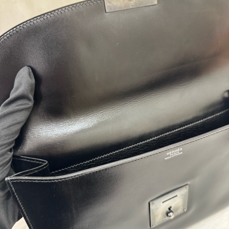 Hermès黑色皮革手拿包-18