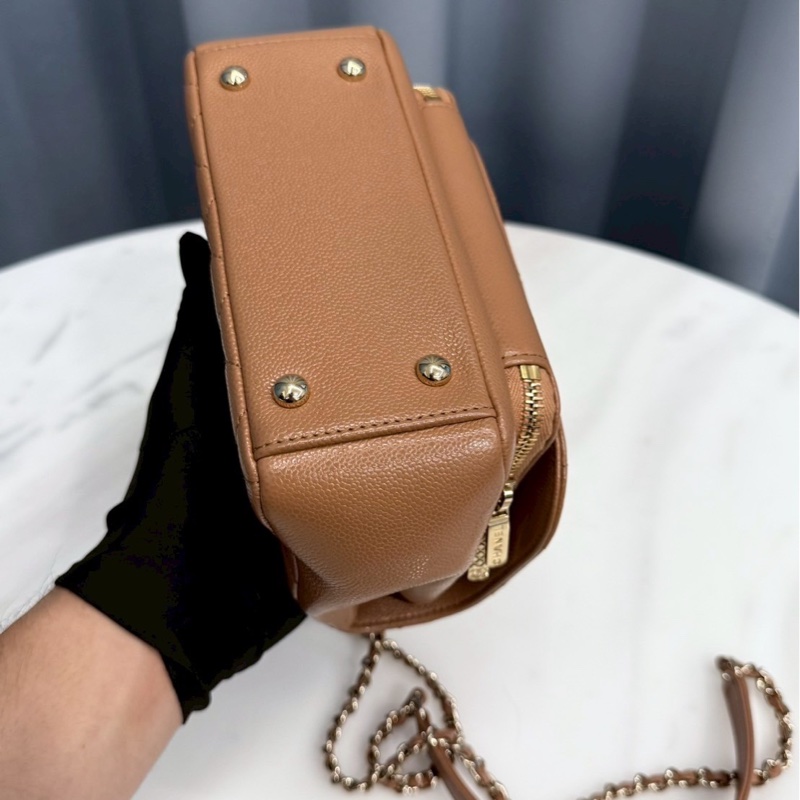 Chanel affinity 郵差包 奶茶色 金釦 荔枝牛-12