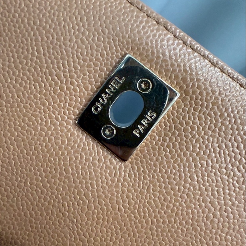 Chanel affinity 郵差包 奶茶色 金釦 荔枝牛-15