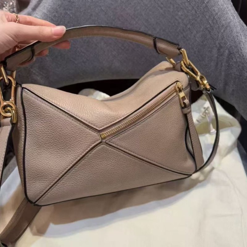 Loewe puzzle 沙色小號 99新 配件塵袋-2