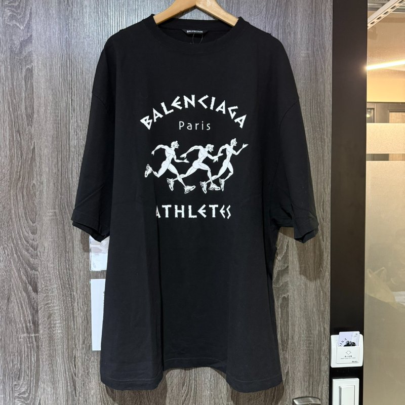 【美收精品】BALENCIAGA  黑色破洞造型短袖 2-414-0
