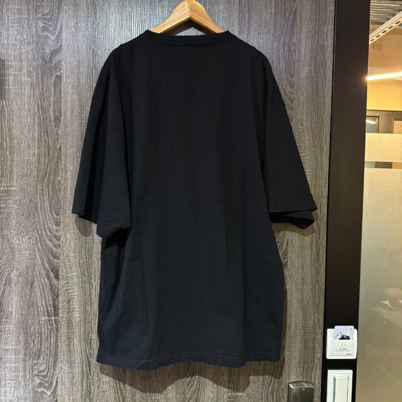 【美收精品】BALENCIAGA  黑色破洞造型短袖 2-414-1