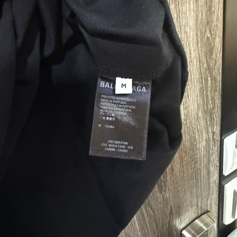 【美收精品】BALENCIAGA  黑色破洞造型短袖 2-414-11