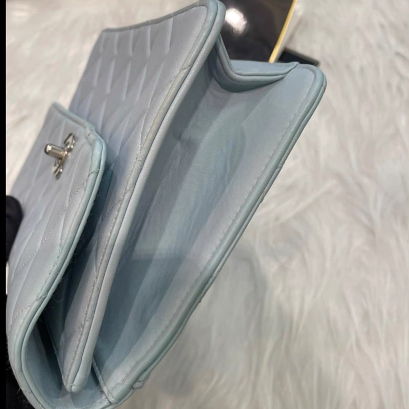 Chanel • Baby Blue 寶寶藍銀釦羊皮郵差包 全網唯一-8