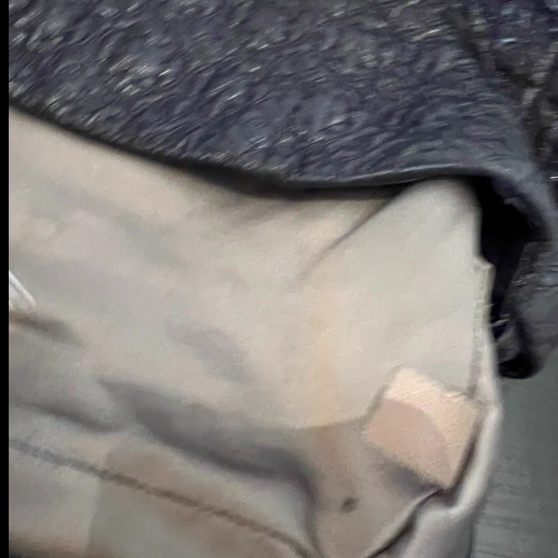 Chanel • Cf 30 稀有山茶花壓紋 黑銀油蠟牛皮機場包-12