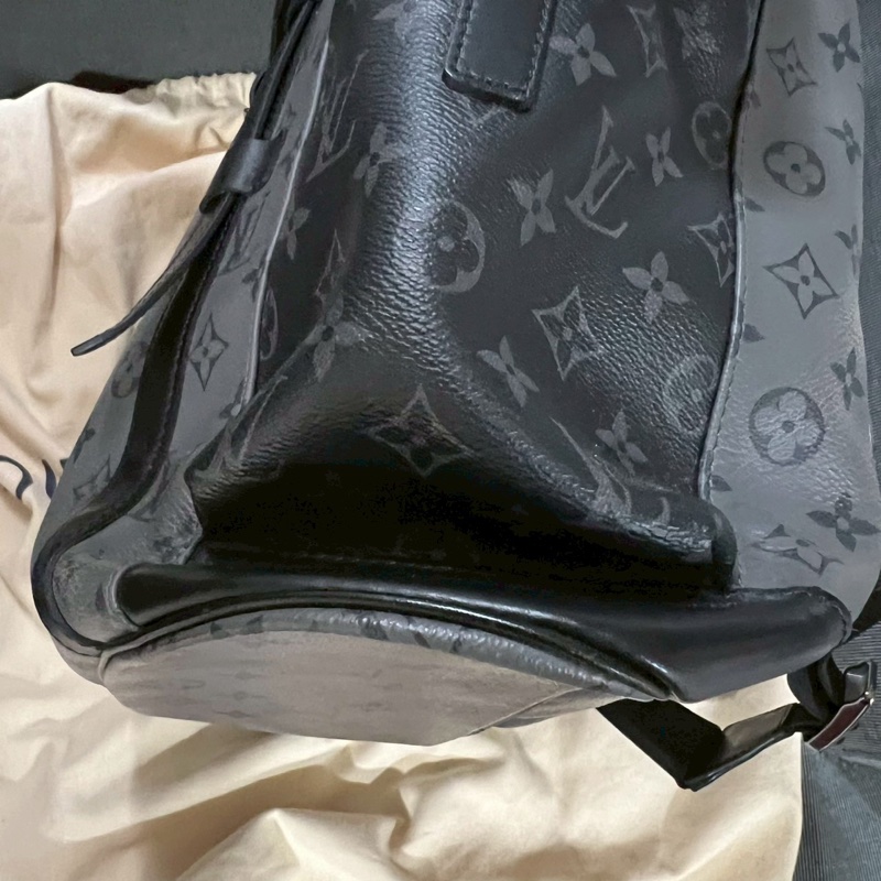 Louis Vuitton LV Christopher 黑武士 後背包 MM-23