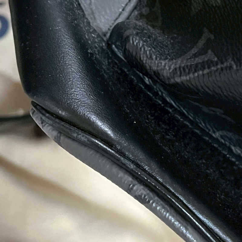 Louis Vuitton LV Christopher 黑武士 後背包 MM-24