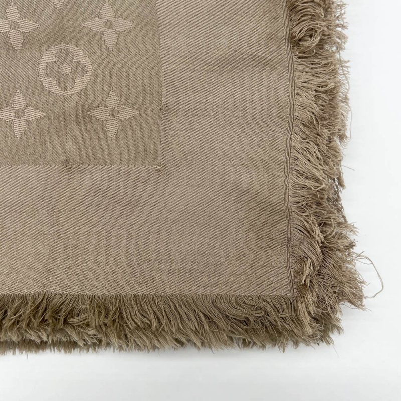 【劉涵竹-名人公益精品】 Louis Vuitton 灰杏色老花絲巾-2