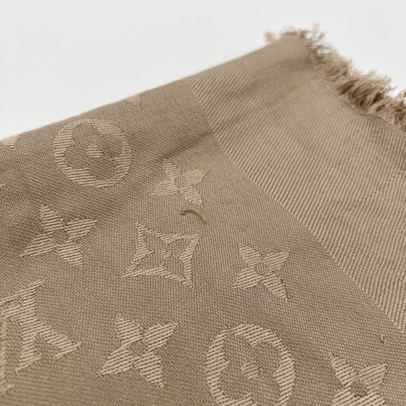 【劉涵竹-名人公益精品】 Louis Vuitton 灰杏色老花絲巾-3