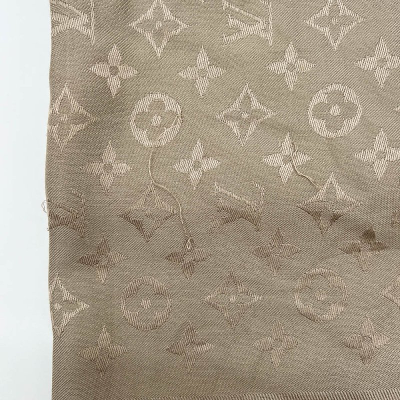 【劉涵竹-名人公益精品】 Louis Vuitton 灰杏色老花絲巾-7