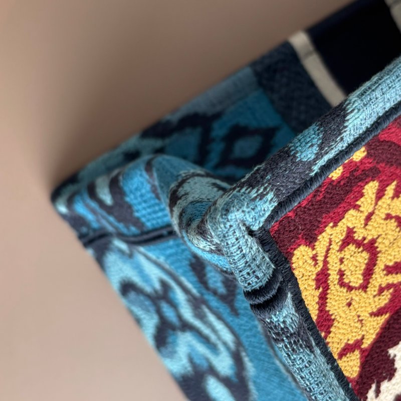 ::Christian Dior:: Book Tote 佩斯利圖騰刺繡托特包(中)手提肩背包-7