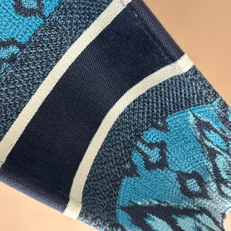 ::Christian Dior:: Book Tote 佩斯利圖騰刺繡托特包(中)手提肩背包-12