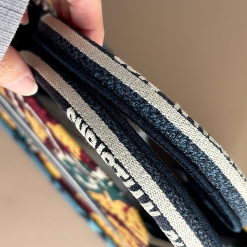 ::Christian Dior:: Book Tote 佩斯利圖騰刺繡托特包(中)手提肩背包-15