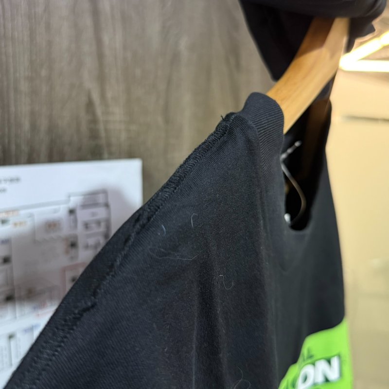 【美收精品】LV 黑色印花短袖上衣 2-393-5