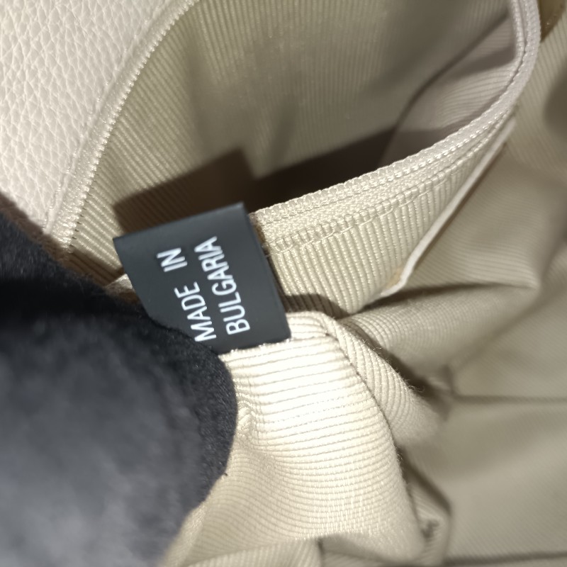 FURLA 芙拉 可愛斜背包-25