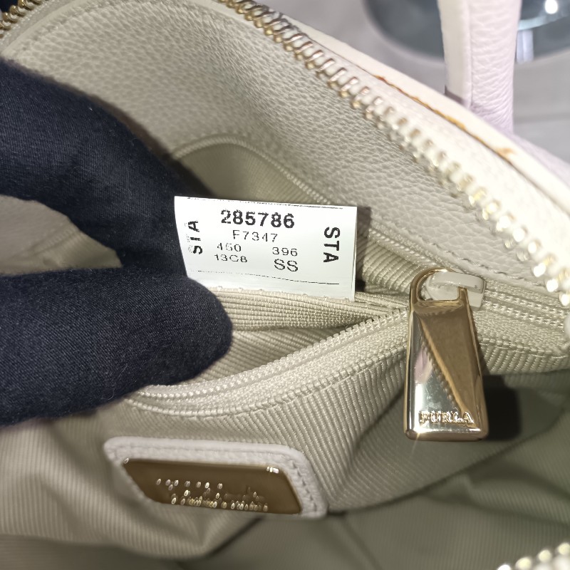 FURLA 芙拉 可愛斜背包-26
