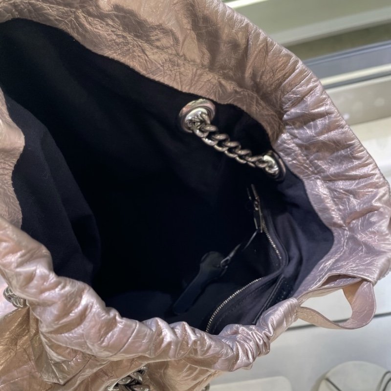 🎁特價🎁Balenciaga 742941 Crush 中款羊皮束口購物包 冰霜淺金色/銀鍊-8