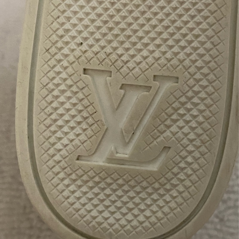 Louis Vuitton Stellar Pink Trainers-11