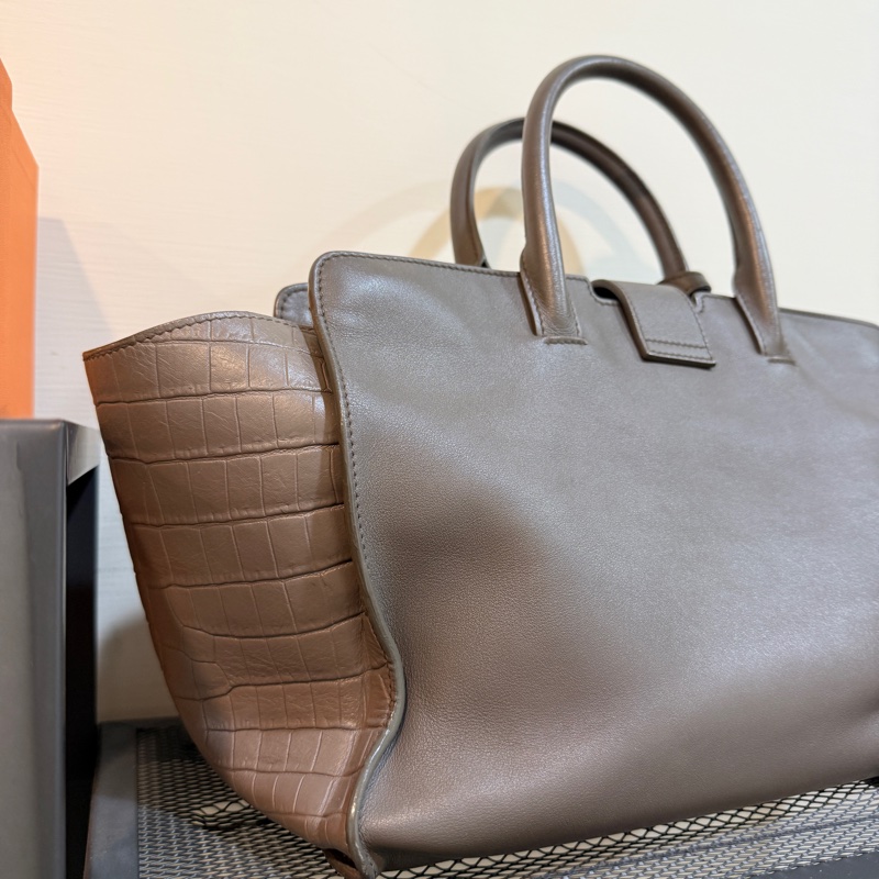 時尚的慵懶感 YSL裡外全皮革 大象灰 手提/斜背包 高級隨性的時尚風格-29