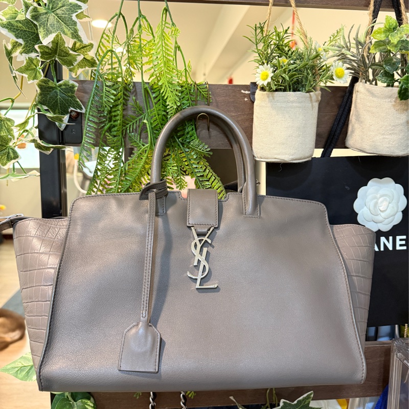時尚的慵懶感 YSL裡外全皮革 大象灰 手提/斜背包 高級隨性的時尚風格-34