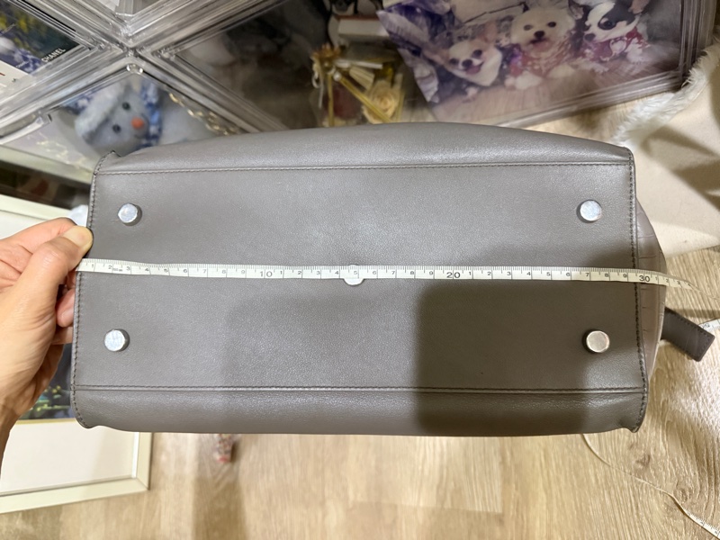 時尚的慵懶感 YSL裡外全皮革 大象灰 手提/斜背包 高級隨性的時尚風格-5